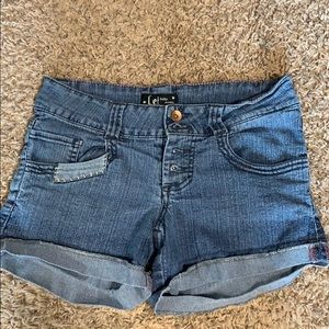 L.E.I. Ashley Lowrise shorts